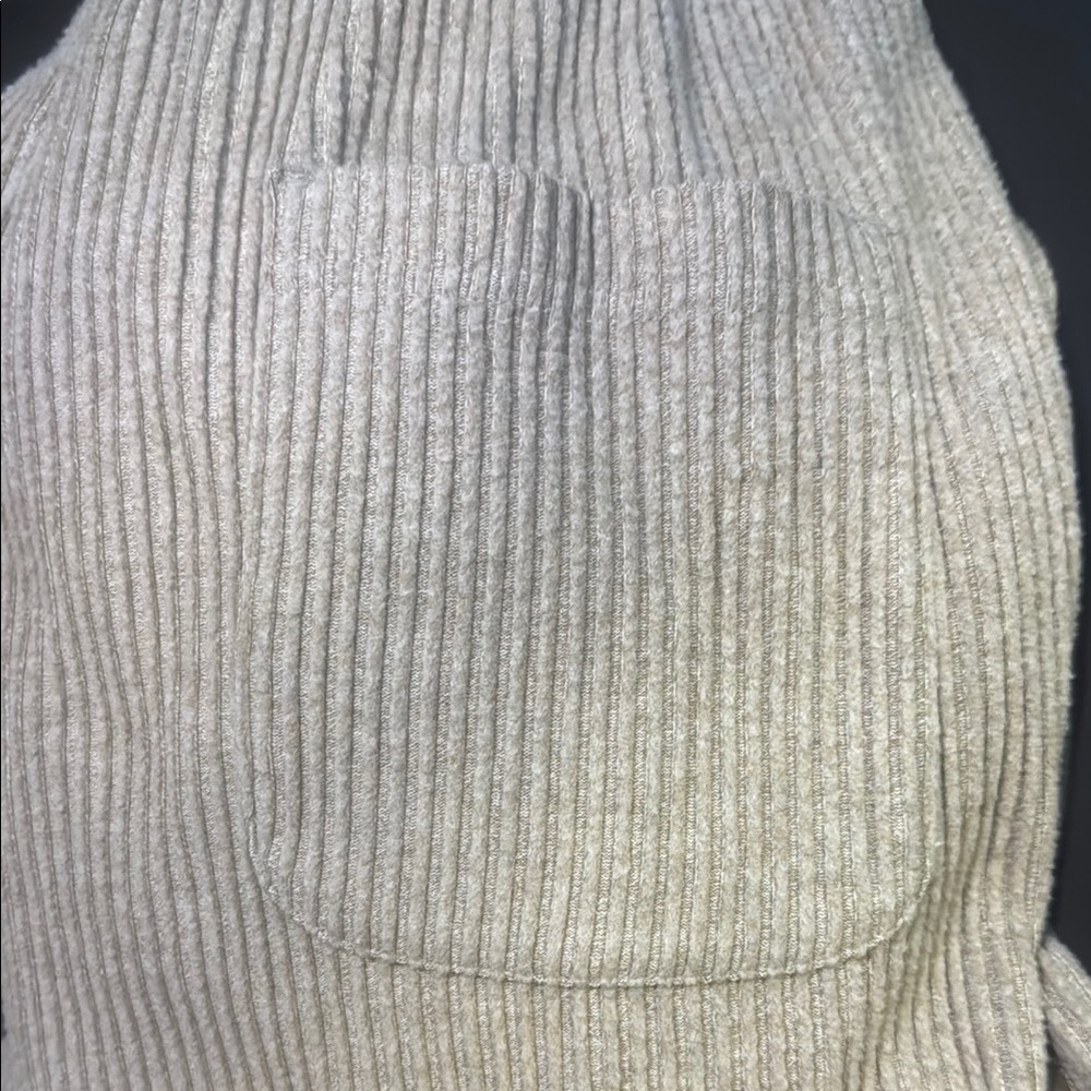 ALO Yoga size medium Women's Ribbed Beige or cream Shorts - Picture 4 of 7